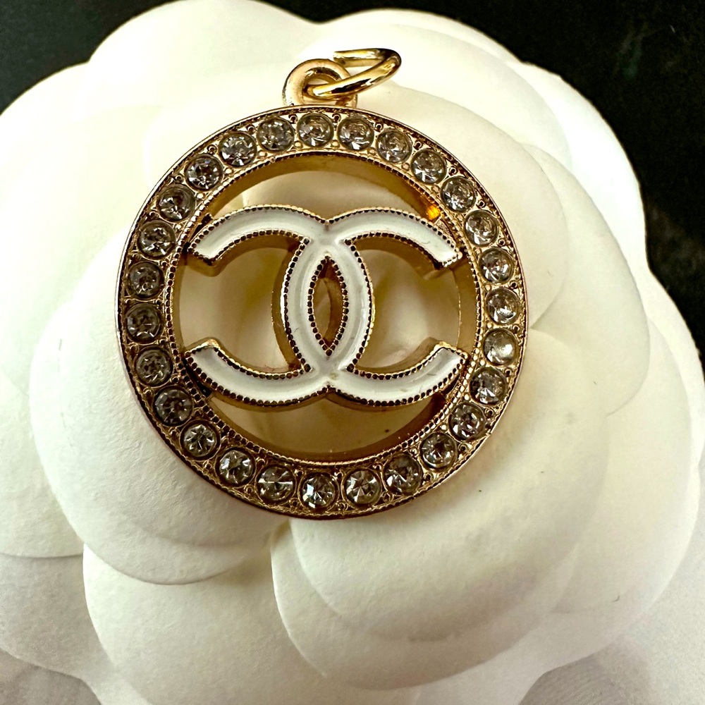 Chanel Zipper Pull Gold Tone Crystal Large Charm - Picture 2 of 5